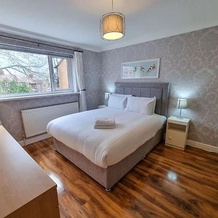 Stunning Family Home Close To The City Centre Manchester Exterior foto